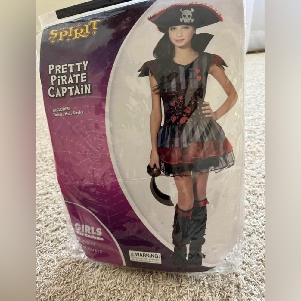 PRETTY PIRATE CAPTAiN Girls size Small 4-6Y Halloween